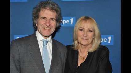 Leclerc  :Sa femme Julie elle aussi très connue, une grande voix qui a affronté une rude épreuve