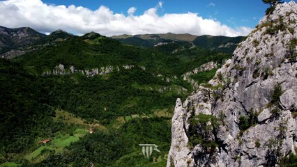 Cheile Țăsnei (drona)