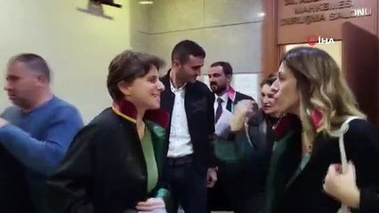 Une plainte a été déposée contre CZN Burak et son père, avec 5 ans de prison pour construction non autorisée.