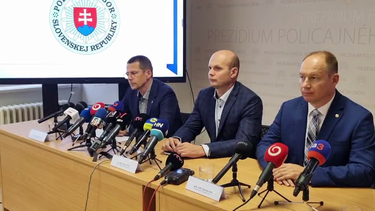 ZÁZNAM: Polícia obvinila dvoch mužov pre prípravu vraždy policajta