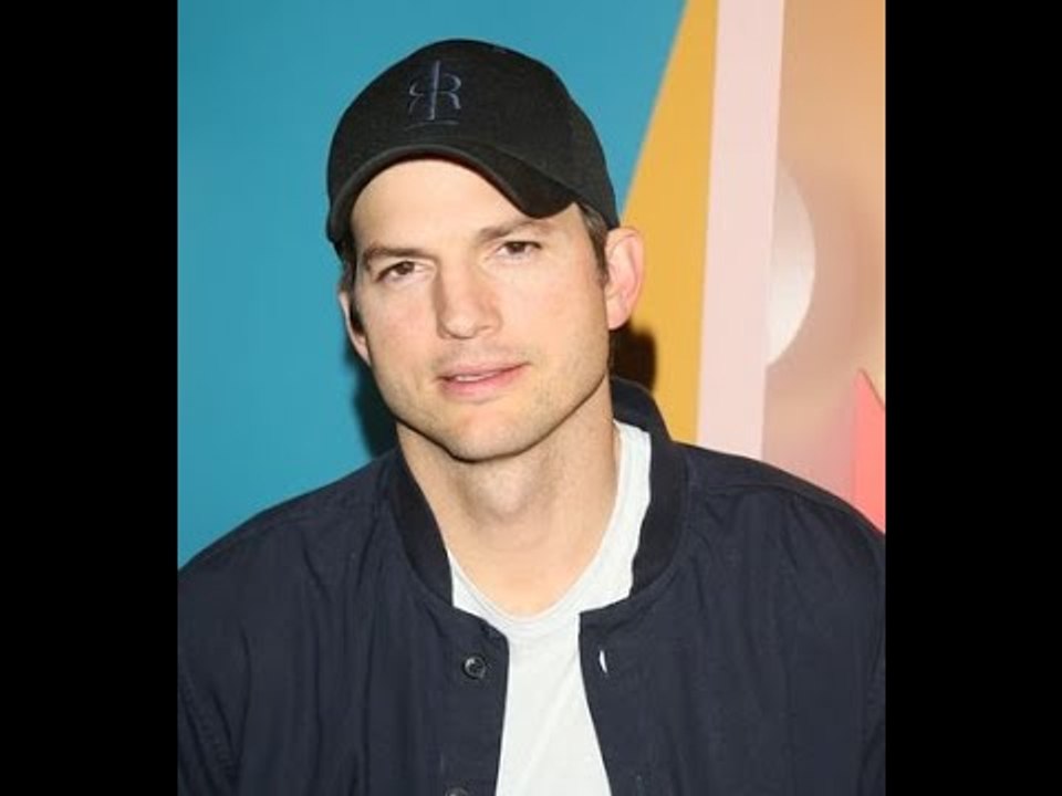 Ashton Kutcher change les couches et fait les devoirs avec ses enfants - Malgré l'absence d'hérita