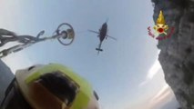 Spettacolare salvataggio in elicottero di un'escursionista