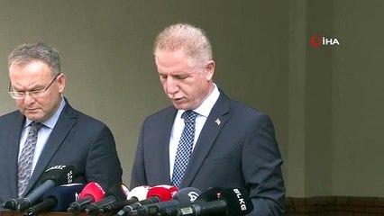 Le gouverneur d'Istanbul, Davut Gul, a passé des examens à l'école secondaire de Hasköy