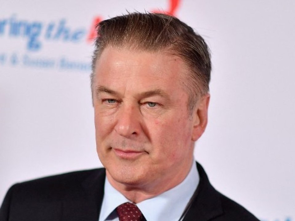 Krasse Wende: Hat Alec Baldwin bei 'Rust'-Dreh doch abgedrückt?