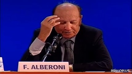 Télécharger la video: Il sociologo Francesco Alberoni vent'anni fa al Meeting di Rimini