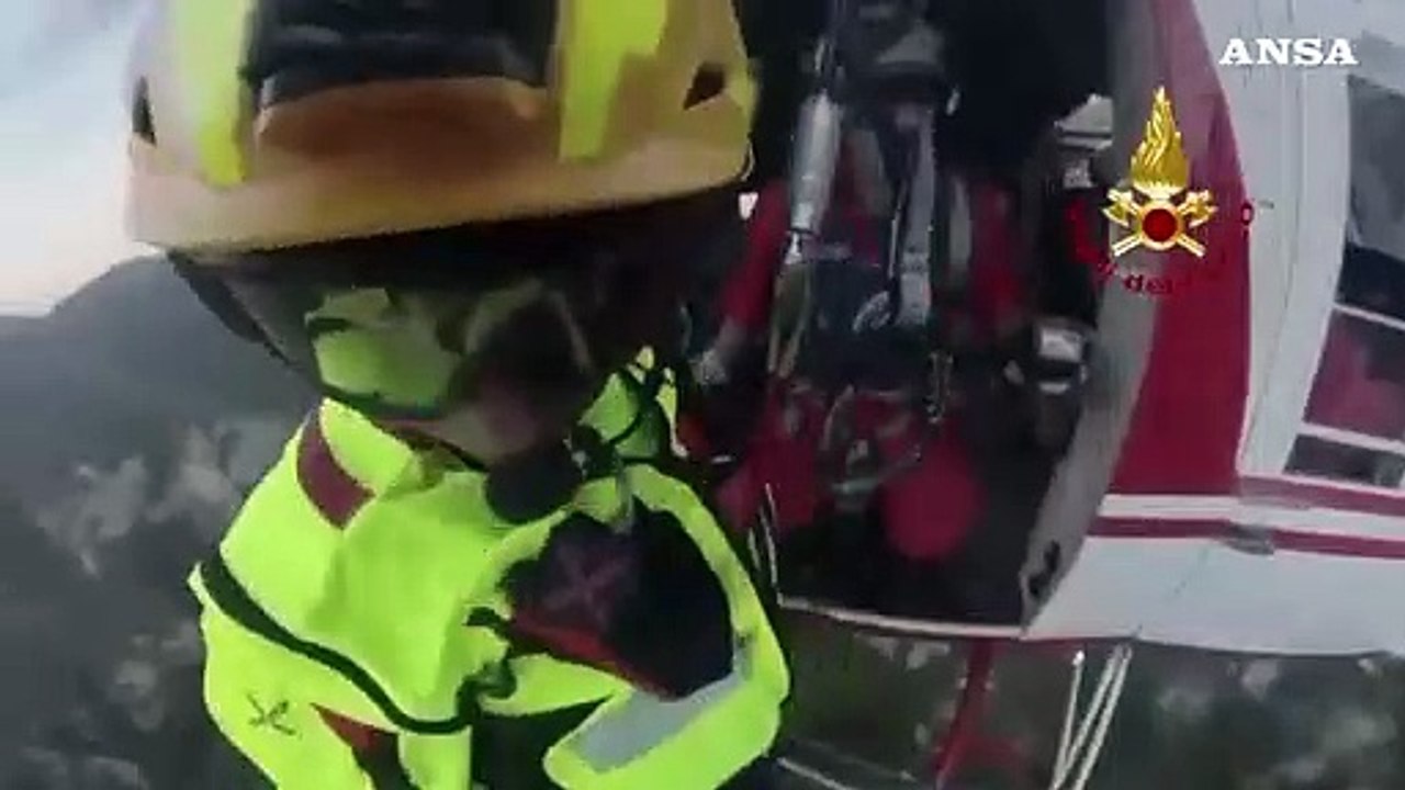 Lecco, escursionista soccorsa dai vigili del fuoco a 1300 metri di quota