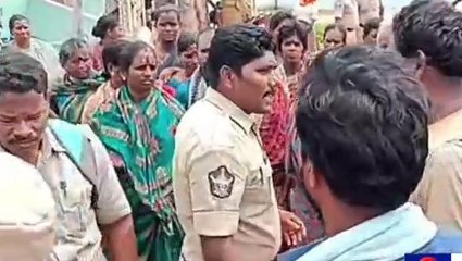 శ్రీకాకుళం జిల్లా: మూలపేట పోర్టు వద్ద ఉద్రిక్తత