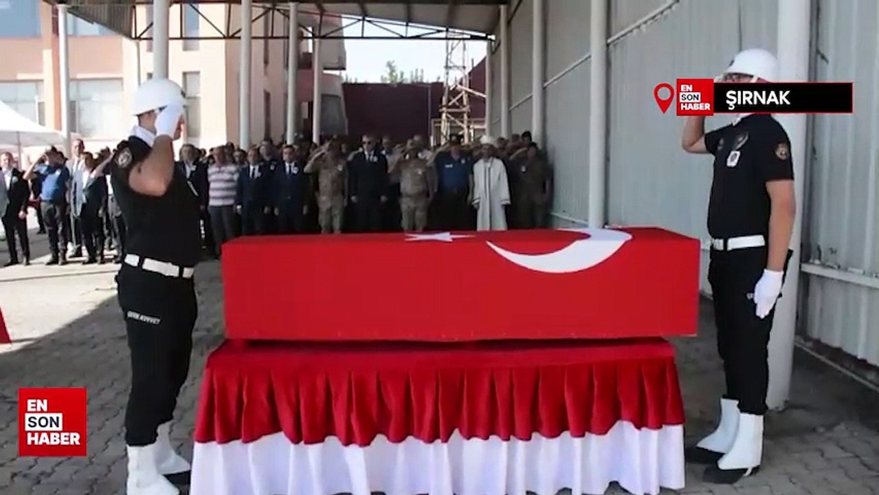 Şırnak’ta görev başında kalp krizi geçirerek hayatını kaybeden polis için tören düzenlendi