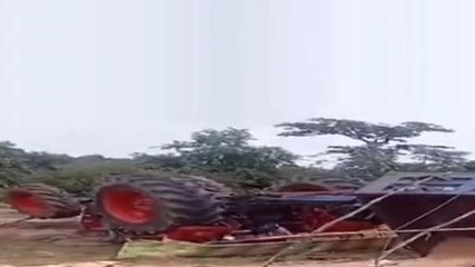 दमोह: श्रद्धालुओं से भरी ट्रॉली धमाके के साथ पलटी,चीख पुकार से दहल उठा इलाका