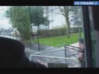 Procès Fourniret : dans le bus, avec les familles