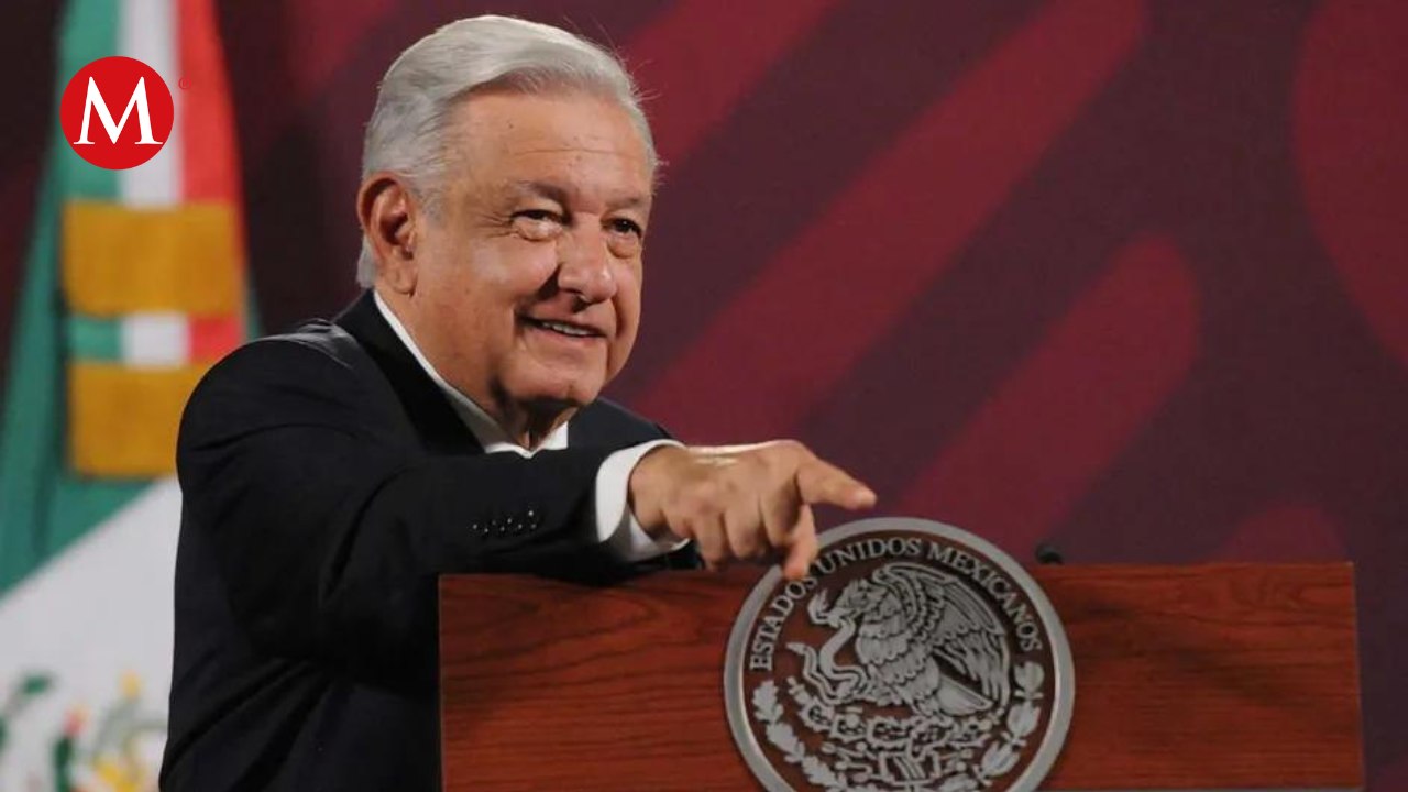 "Sí, hizo la tarea" dice AMLO a reportero que expone sobre gasto electoral en otros países