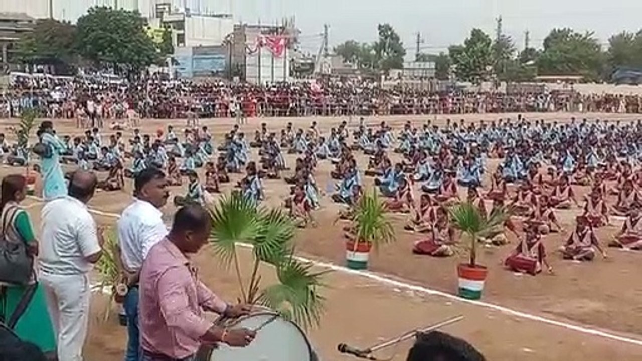 धूमधाम से मनाया पहला जिला स्तरीय स्वतंत्रता दिव...