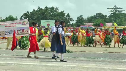 आन बान शान से लहराया तिरंगा, शहीदों को दी गई श्रद्धांजलि, सांस्कृति कार्यक्रमों का हुआ आयोजन