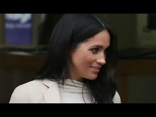 Meghan è stata accusata di "affrontare Charles Dickens" dopo che lo show di Netflix è stato cancella