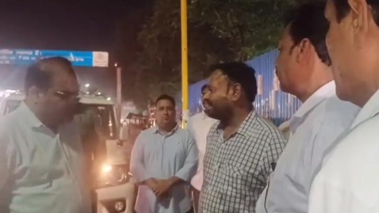 देवास: निगम कमिश्नर ने किया औचक निरीक्षण, स्वच्छता को लेकर दिए निर्देश