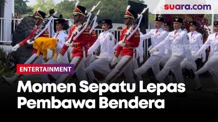 Momen Sepatu Lepas Pembawa Bendera Merah Putih, Lilly Indriani Tetap Bikin Bangga Papua