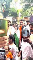 Gaurav Chopra spotted waving national flag and passionately Shouting Hindustan Zindabad