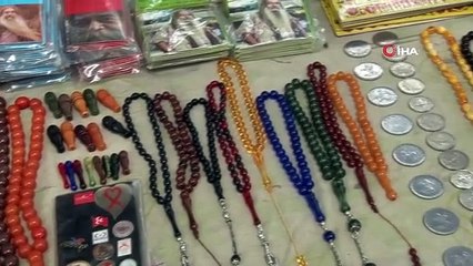 Beyazıt Meydanı'nın çınarı Hüseyin Avni dede: 58 yıldır adının verildiği ağacın altında