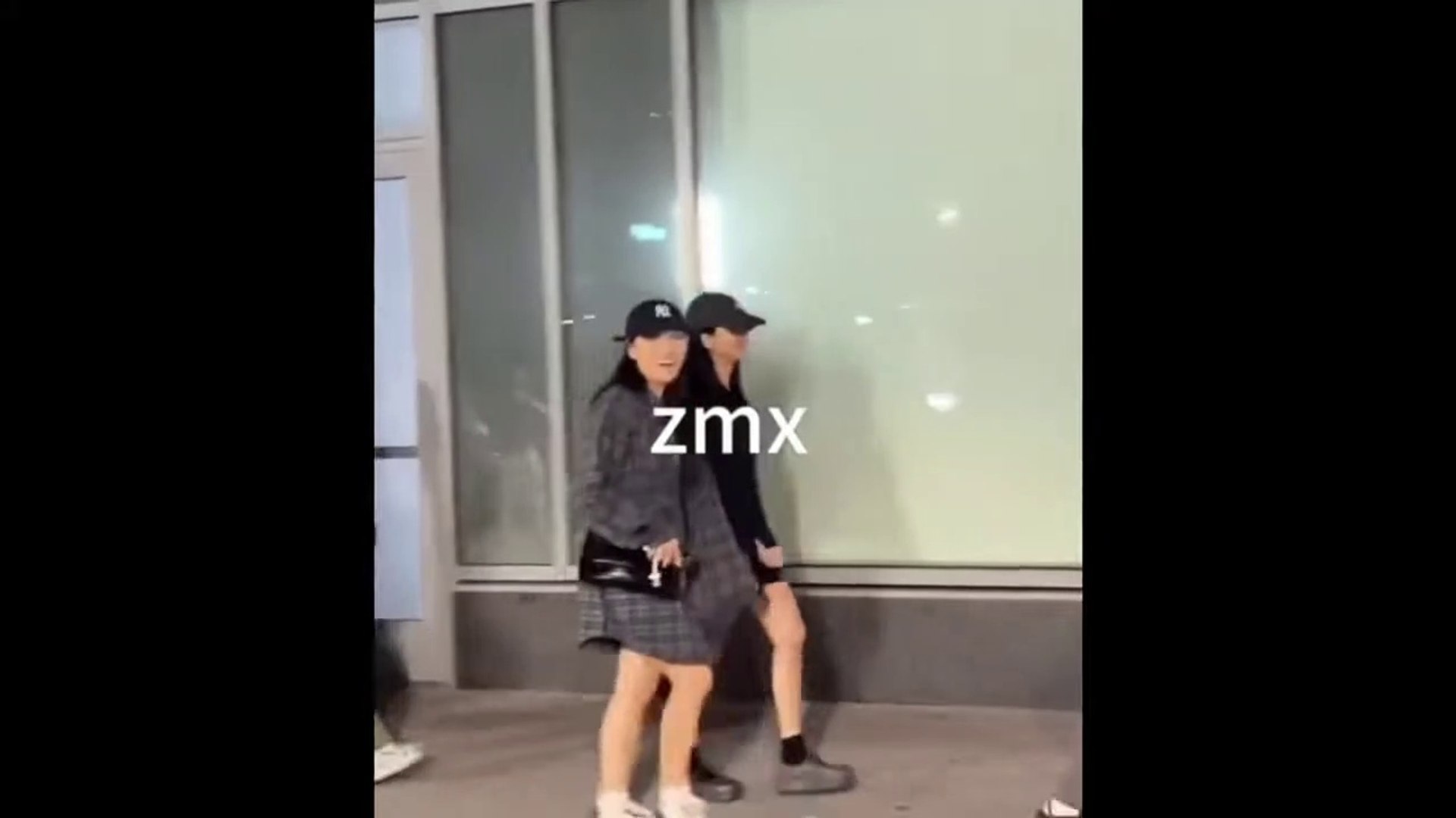 Blackpink Rosé & Jisoo at Dinner Together - #Blackpink Rose - #jisoo #rose #rosé - Technical sad