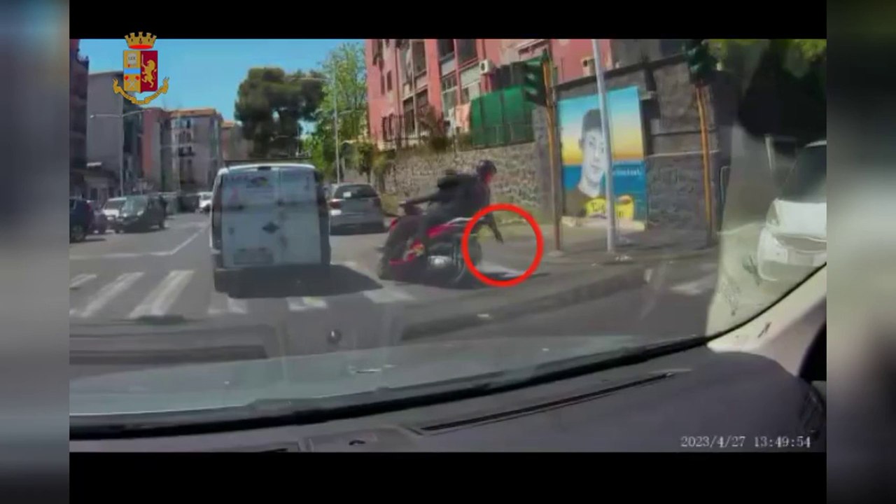 Tentato omicidio a Catania, le immagini dell'agguato