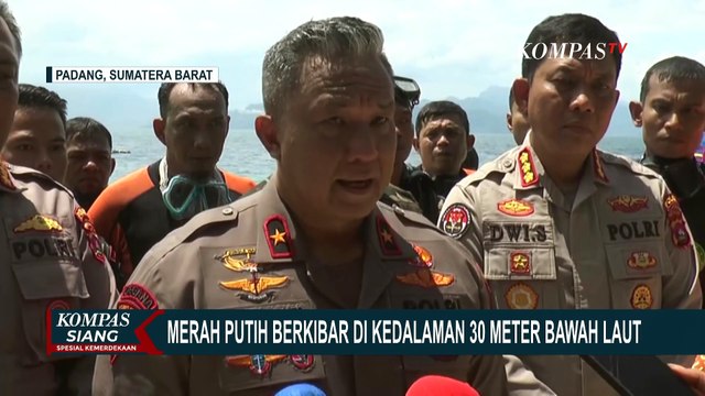 Pengibaran Bendera Merah Putih di Bawah Laut Indonesia Meriahkan HUT ke-78 RI