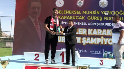 SİVAS - Büyükler Karakucak Güreş Türkiye Şampiyonası, Sivas'ta sona erdi