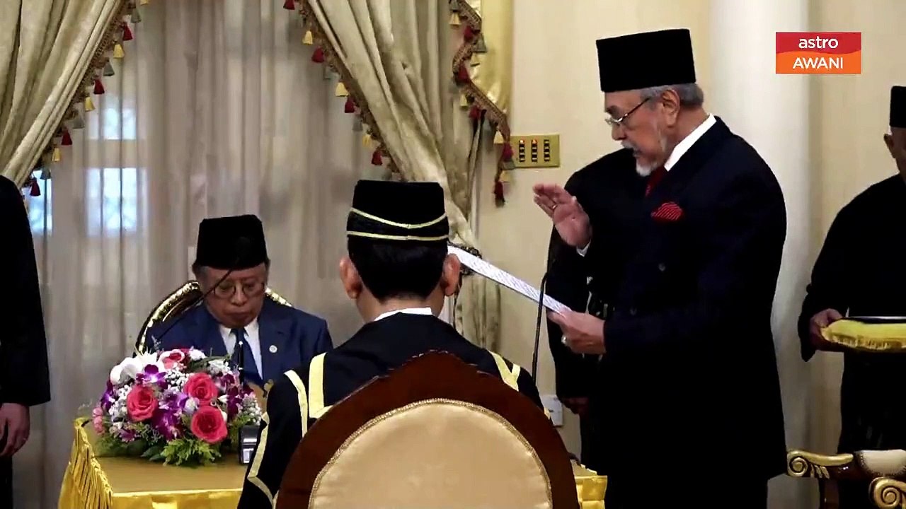 Tan Sri Mohamad Asfia selesai angkat sumpah sebagai Pemangku TYT Sarawak