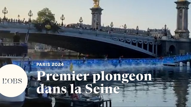 JO de Paris 2024 : des athlètes nagent dans la Seine lors du premier test event de triathlon