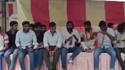 ग्वालियर : जीवाजी विश्वविद्यालय में भूख हड़ताल पर बैठे एनएसयूआई के छात्र