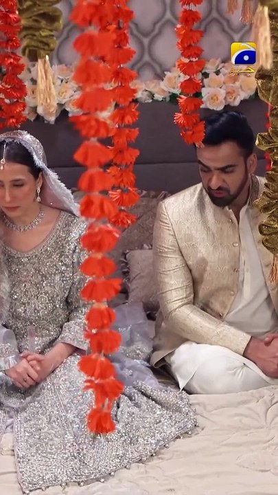 Dhoka Mila Tou Chali Aai Munh Utha Ke Mere Paas  #sirftum #shorts