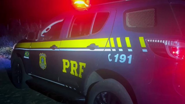 Operação conjunta da PRF e Receita Federal resulta na apreensão de Fiat Mobi repleto de produtos ilícitos