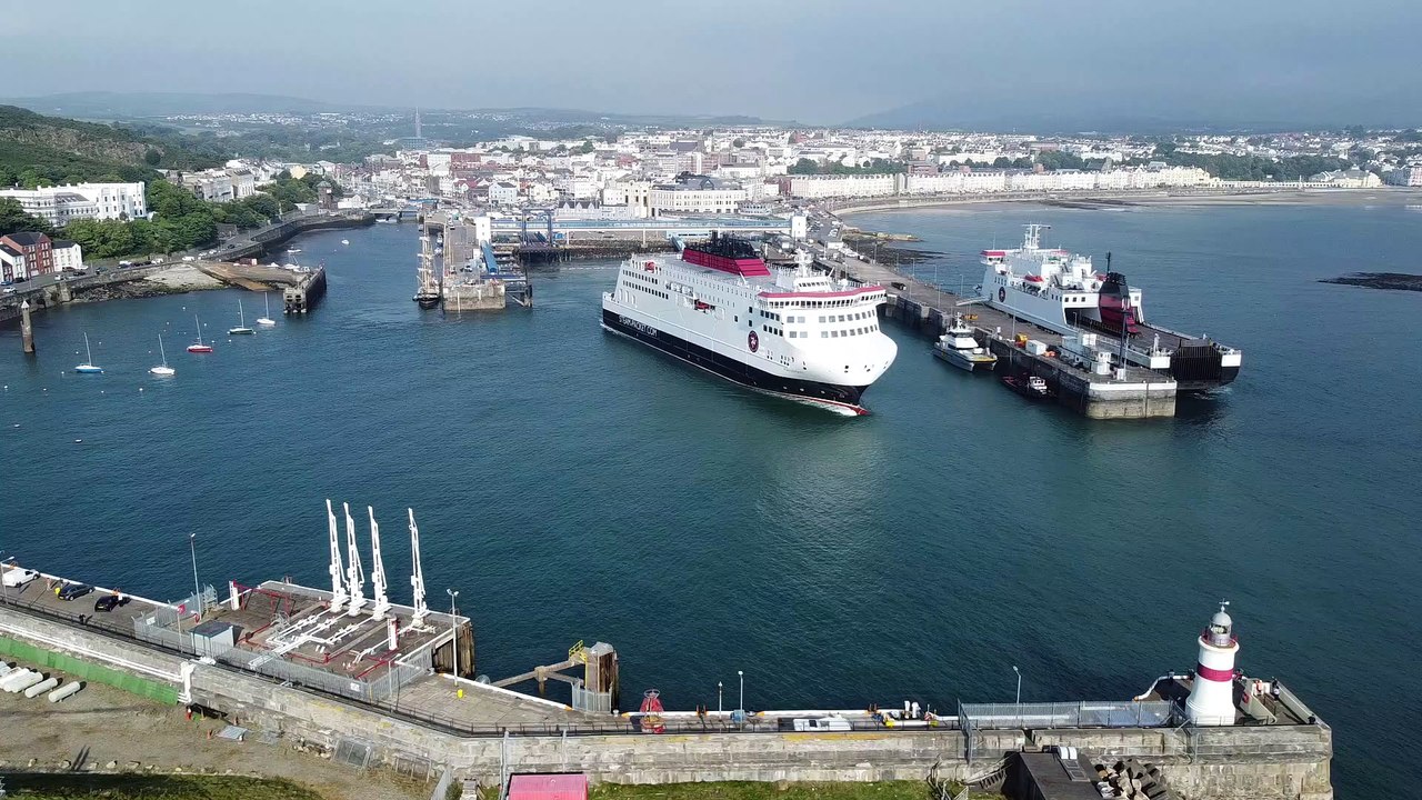 Manxman departs Douglas