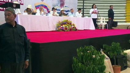 Colômbia vai renegociar tratado de livre-comércio com os EUA