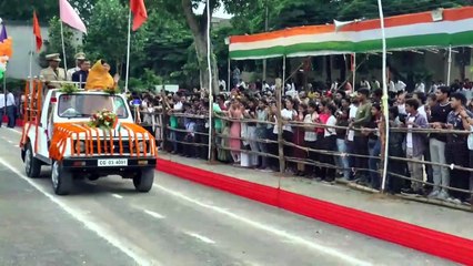 11 प्लाटूनों ने भव्य एवं आकर्षक परेड का किया प्रदर्शन