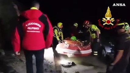 Dispersi in Valcellina, due uomini soccorsi in gommone al lago di Ravedis