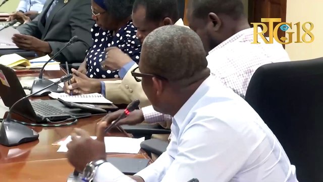 Ministè Planifikasyon ak Koperasyon Ekstèn remèt plan kominal devlopman bay 4 komin nan lwès.