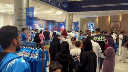 Neymar all'Al Ahly, le magliette vanno già a ruba