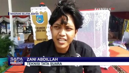 Aksi Heroik Teknisi Sound System Panjat Tiang, Bantu Perbaiki Tali Bendera Terputus