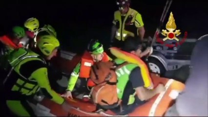 In difficoltà sul lago di Ravedis, soccorse due persone