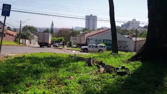 Equipes do Samu são acionadas para fazerem internamento de adolescente de 17 anos