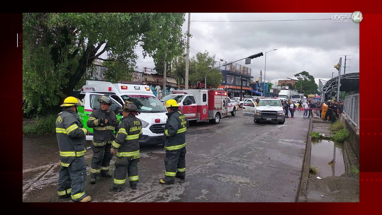 Accidente en la avenida Colón dejó tres muertos y un herido - Vídeo ...