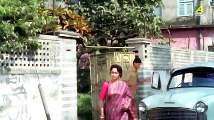 Chhoboler Bodole Phonsh Kora _ Dramatic Scene _ Tapas Paul _ Chumki Choudhur