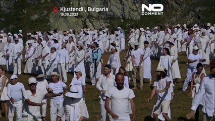 Tanzen und Paneurhythmie: Die Universelle Weiße Bruderschaft feiert ihr neues spirituelles Jahr