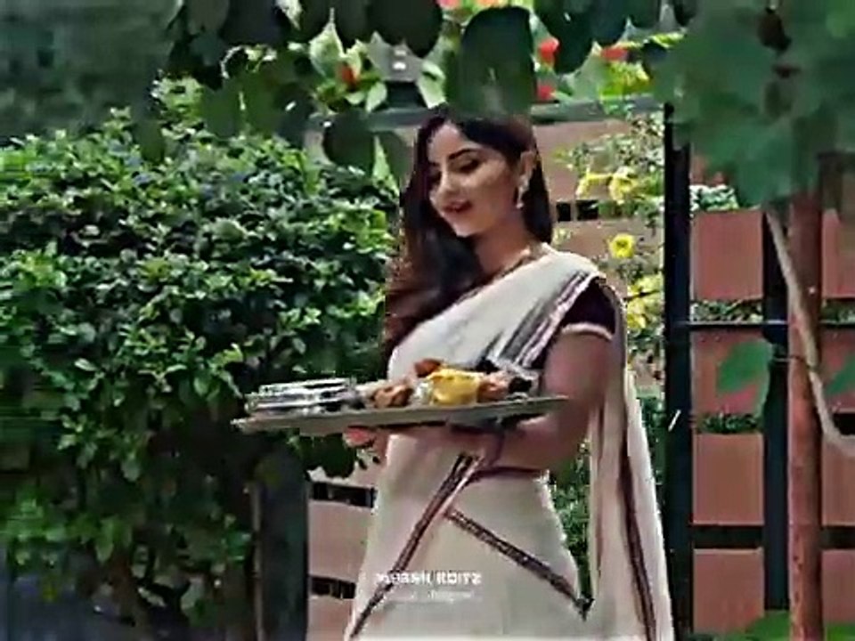 Kashmira_Pardeshi_|_Varalaru_Mukkiyam_|_#crush_#love_|_EFX_|_WhatsApp_Status_Tamil_|@mahesheditz8(360p)