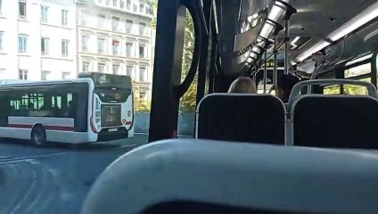 tcl a bord du Iveco urbanway 12 n 2444 ligne 31