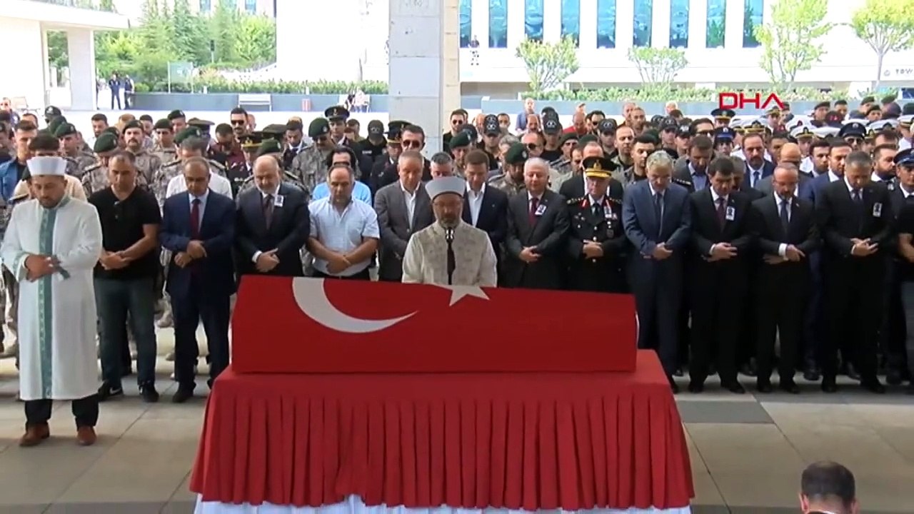 ŞEHİT OLAN POLİS MEMURU YUSUF ÇAĞATAY SANALP İÇİN CENAZE TÖRENİ DÜZENLENDİ