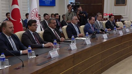 LE MINISTRE IŞIKHAN A FAIT UNE DÉCLARATION SUR LES NÉGOCIATIONS DE LA CONVENTION COLLECTIVE DU 7E MANDAT
