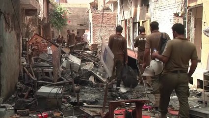 파키스탄 무슬림, 쿠란 모독했다며 폭동...129명 체포 / YTN