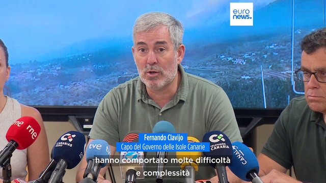 Tenerife: uno dei peggiori incendi boschivi nella storia dell'isola, fiamme non ancora domate