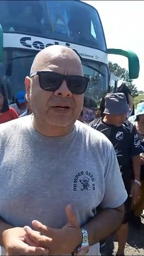 Argentinos llegaron a Cochabamba para participar de Urkupiña, pero quedaron varados en la ruta por el bloqueo